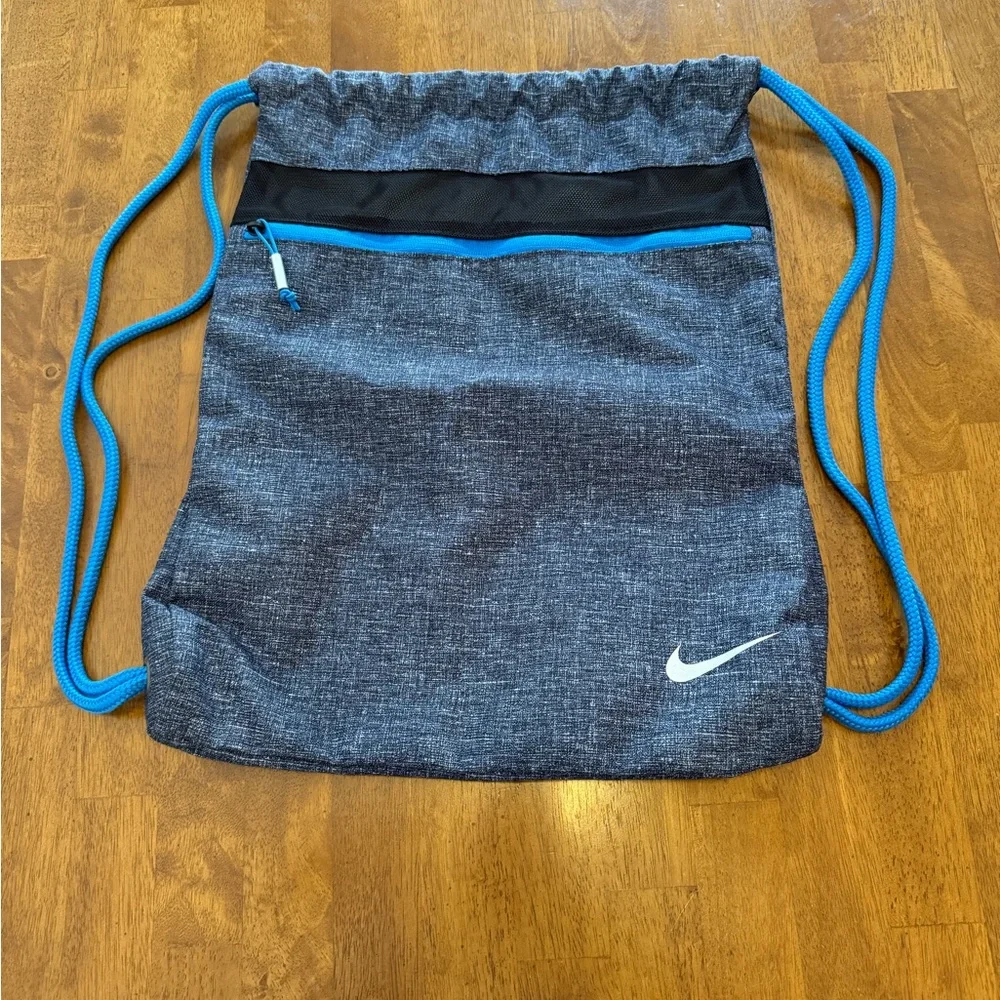 Nike EUC Heathered Navy with royal strings Gym Sack zipper front training bag - Picture 1 of 7